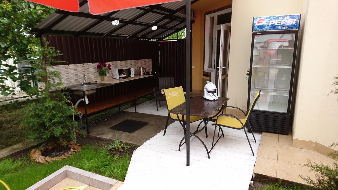 Guest House Dacha Karolino-Buhaz Exterior photo